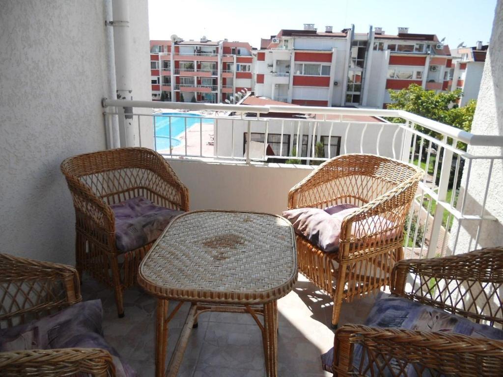 Sunny Fort Private Apartment Сонячний Берег Екстер'єр фото